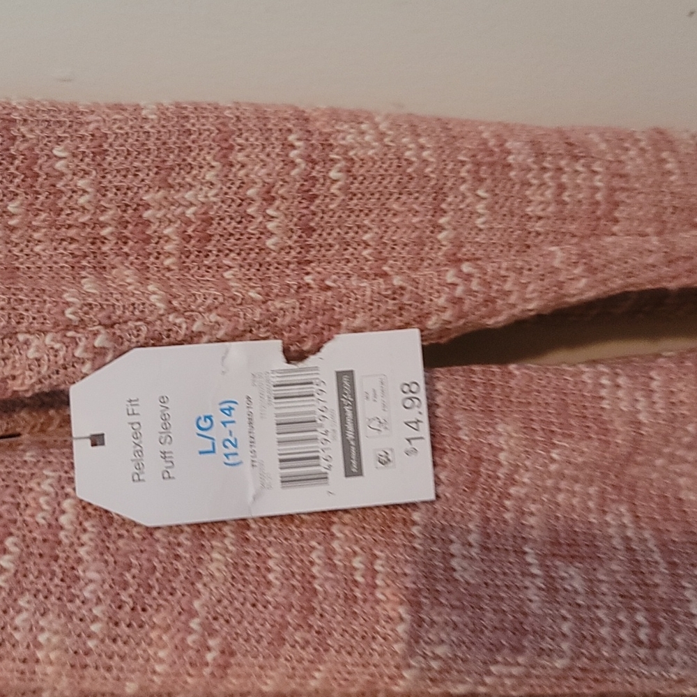 Juniors nwt sweater - Picture 3 of 3